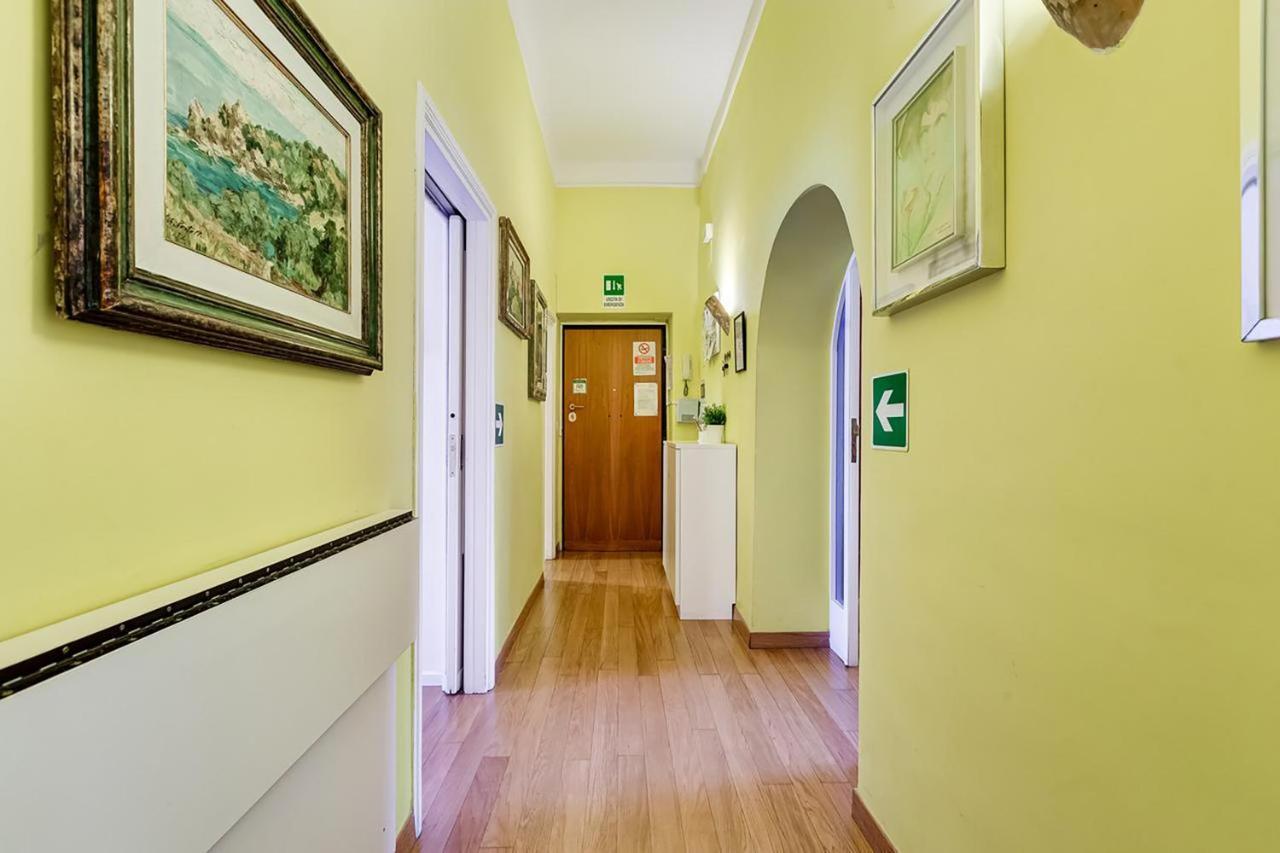 La Casa Di Piero Al Vaticano Acomodação com café da manhã  2*